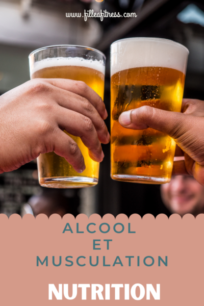 Boire de l'alcool et faire de la musculation.