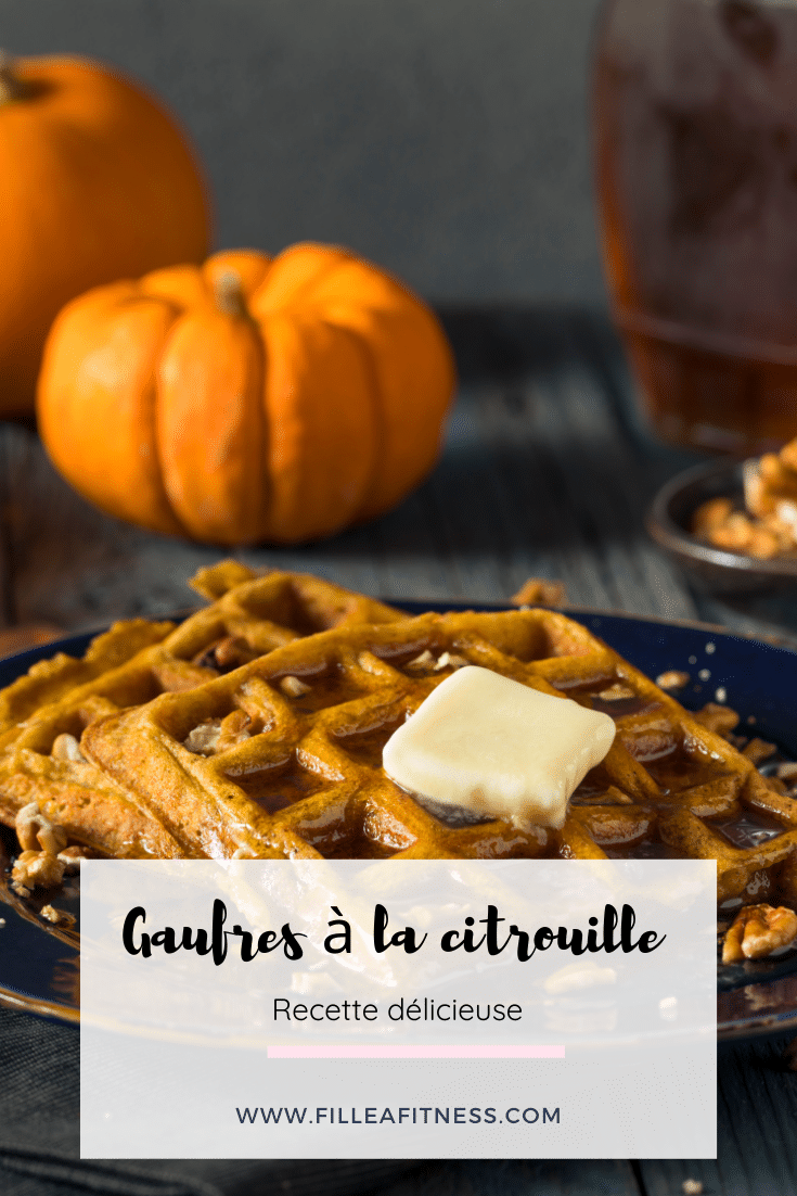Une recette facile pour préparer des gaufres au potiron ou citrouille, le tout sans gluten et avec de la purée d'oléagineux.